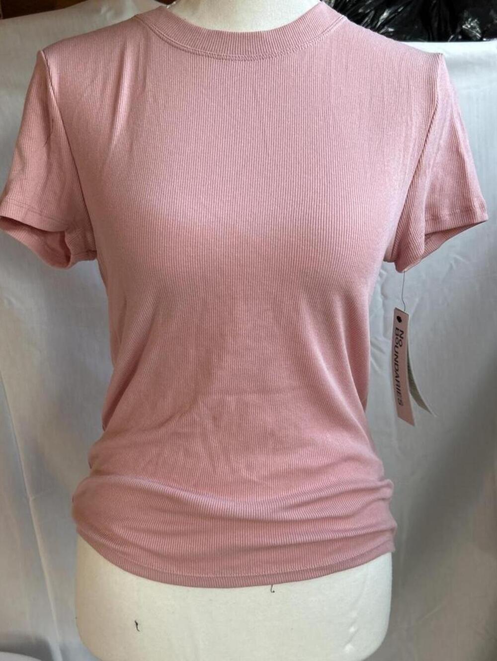 No Boundaries Women's Pink Tshirt